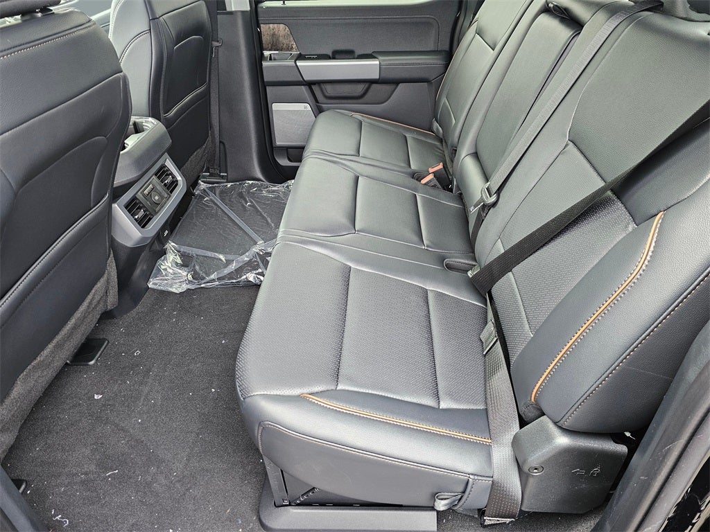 2025 Ford F-350 SD Lariat