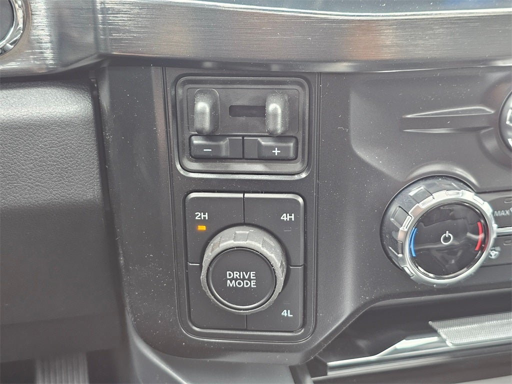 2025 Ford F-350 SD Lariat