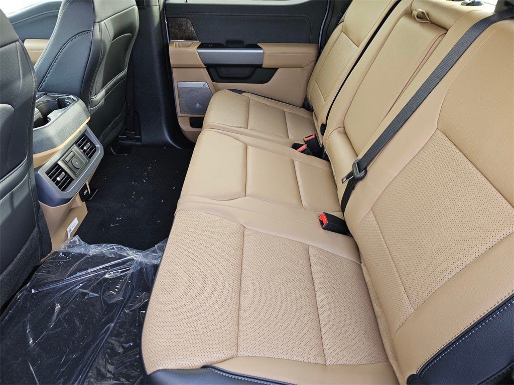 2026 Ford F-350 SD Lariat