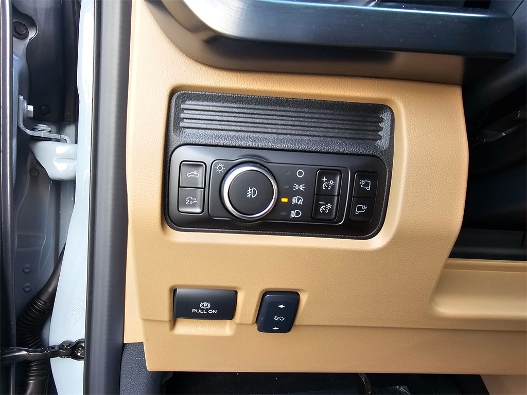 2026 Ford F-350 SD Lariat