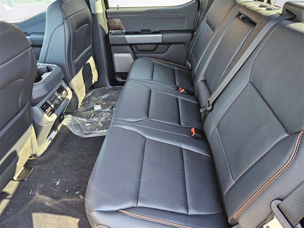 2026 Ford F-350 SD Lariat