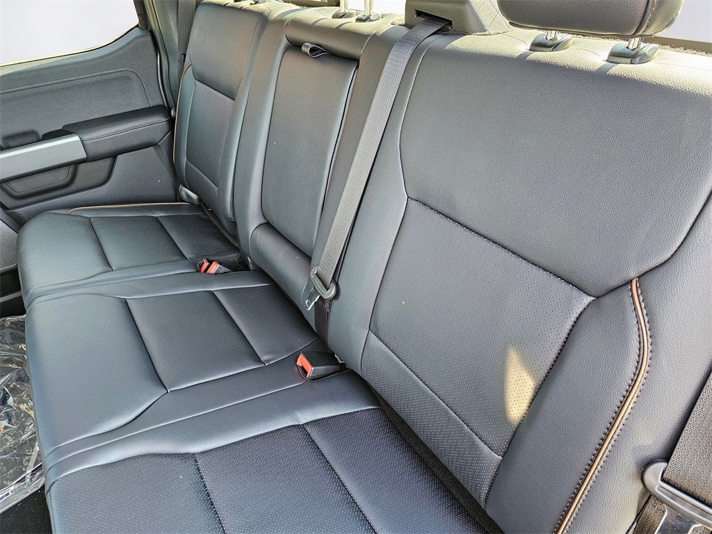 2026 Ford F-350 SD Lariat