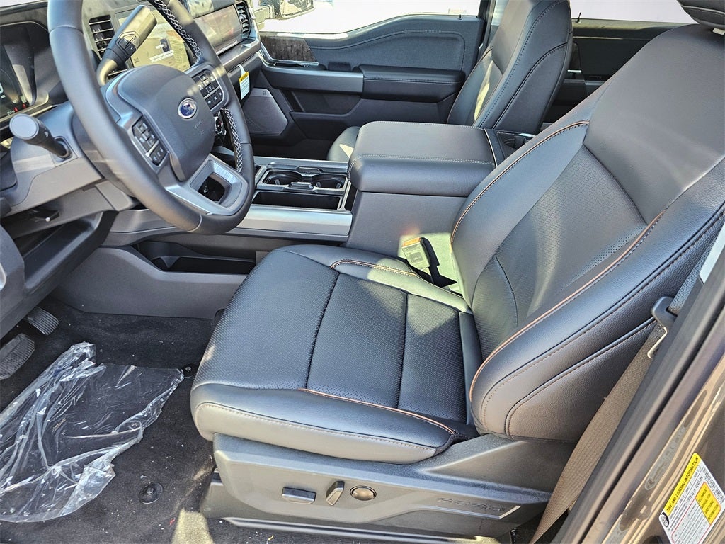 2026 Ford F-350 SD Lariat