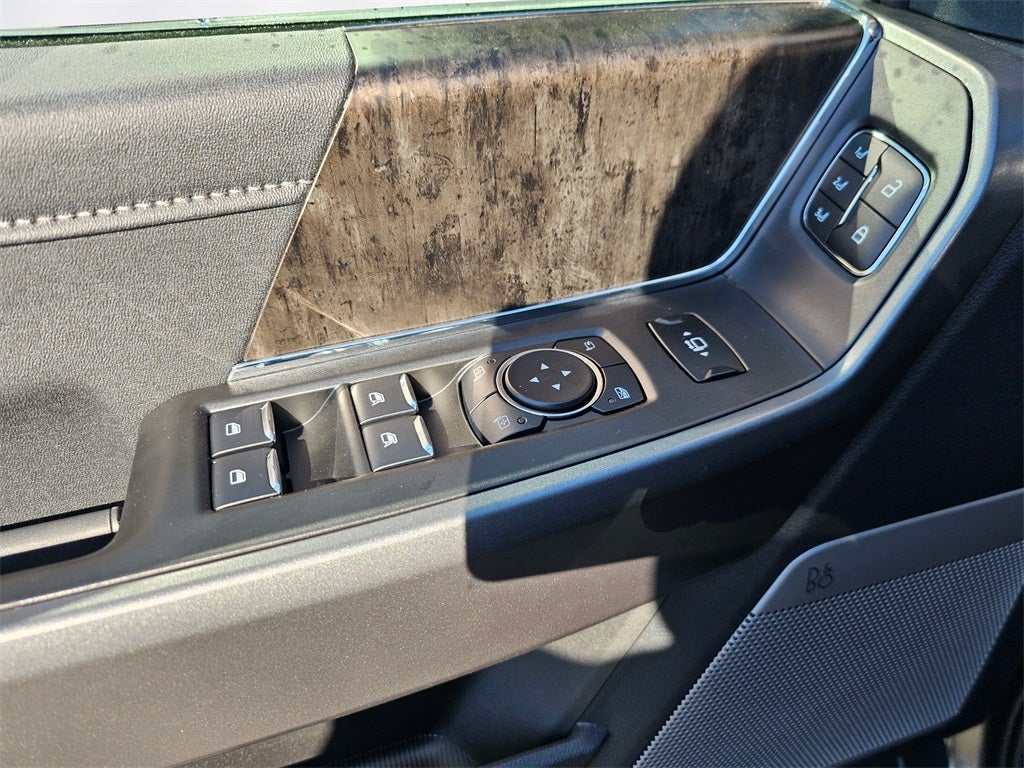 2026 Ford F-350 SD Lariat