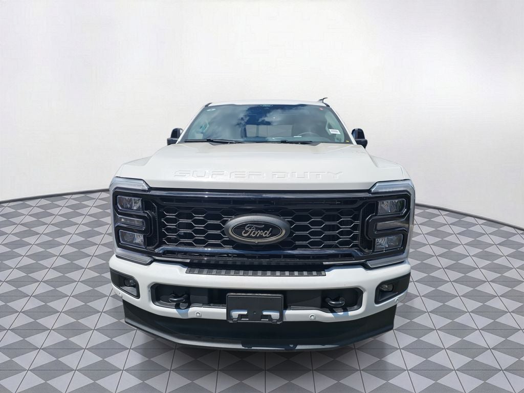 2026 Ford F-350 SD Lariat