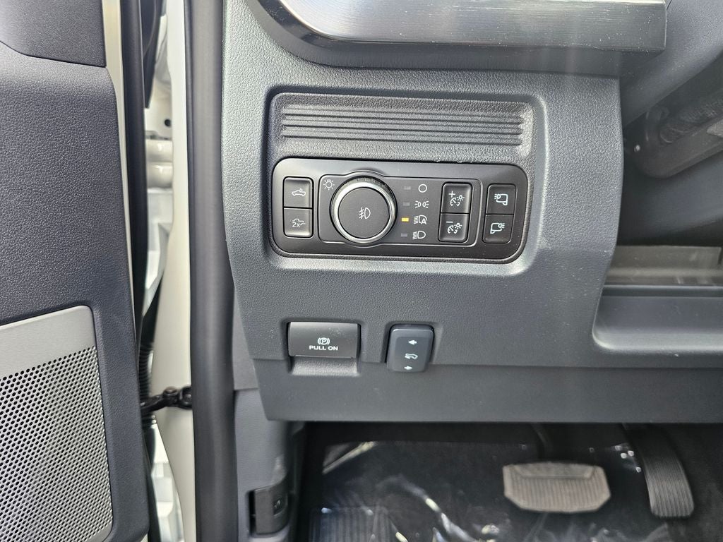2026 Ford F-350 SD Lariat