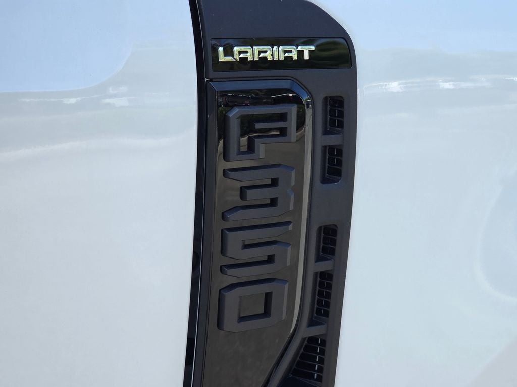 2026 Ford F-350 SD Lariat