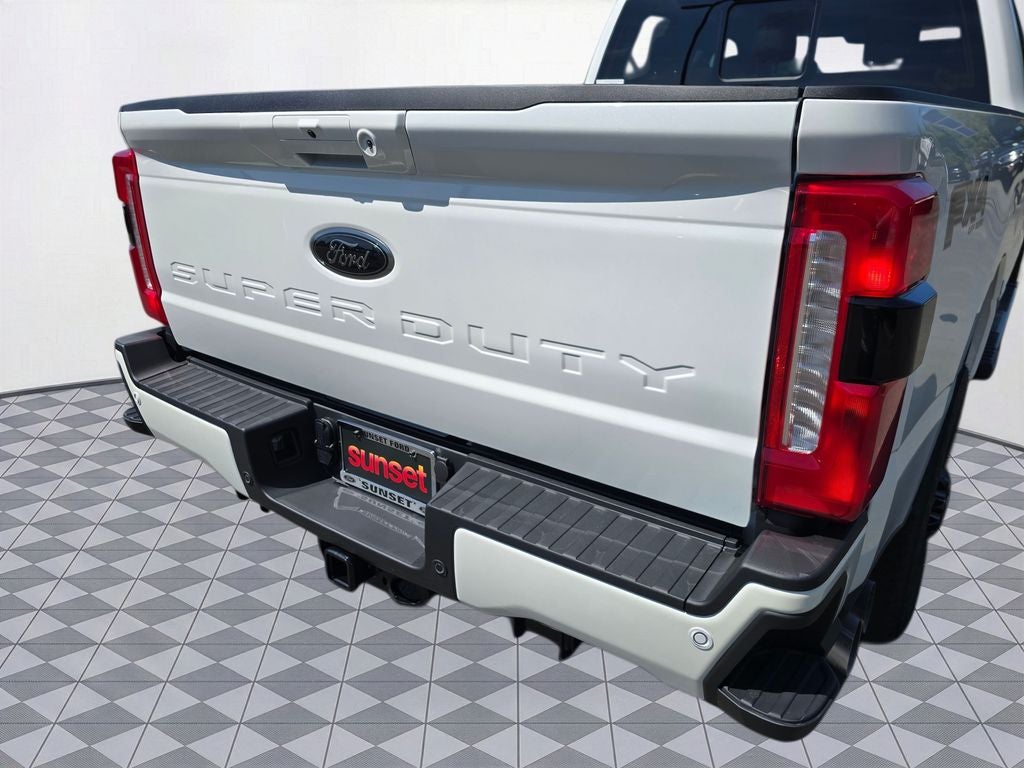 2026 Ford F-350 SD Lariat