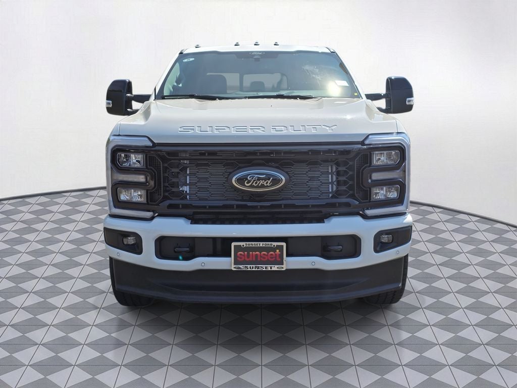 2026 Ford F-350 SD Lariat