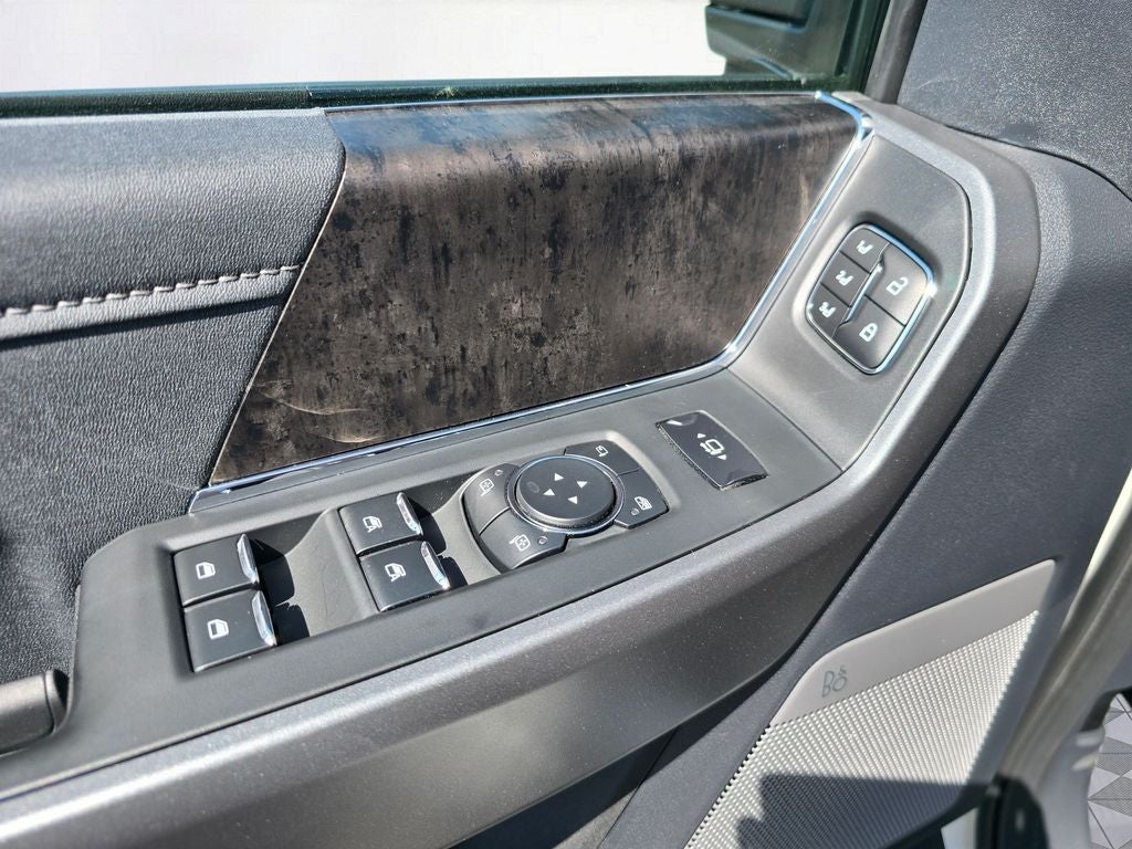 2026 Ford F-350 SD Lariat
