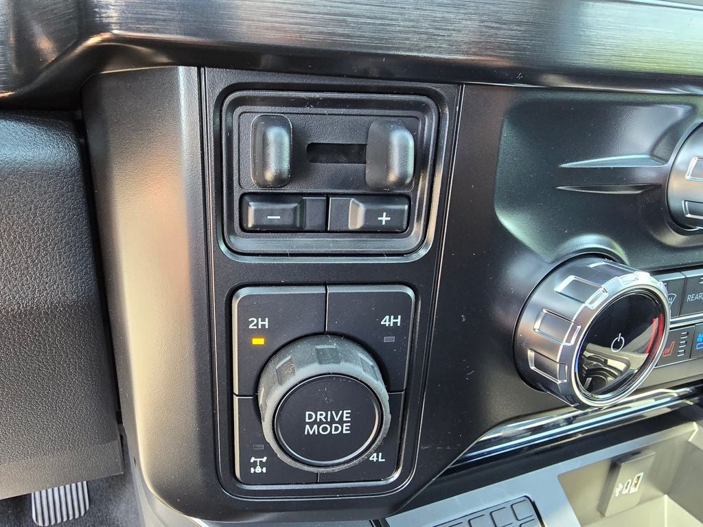 2026 Ford F-350 SD Lariat