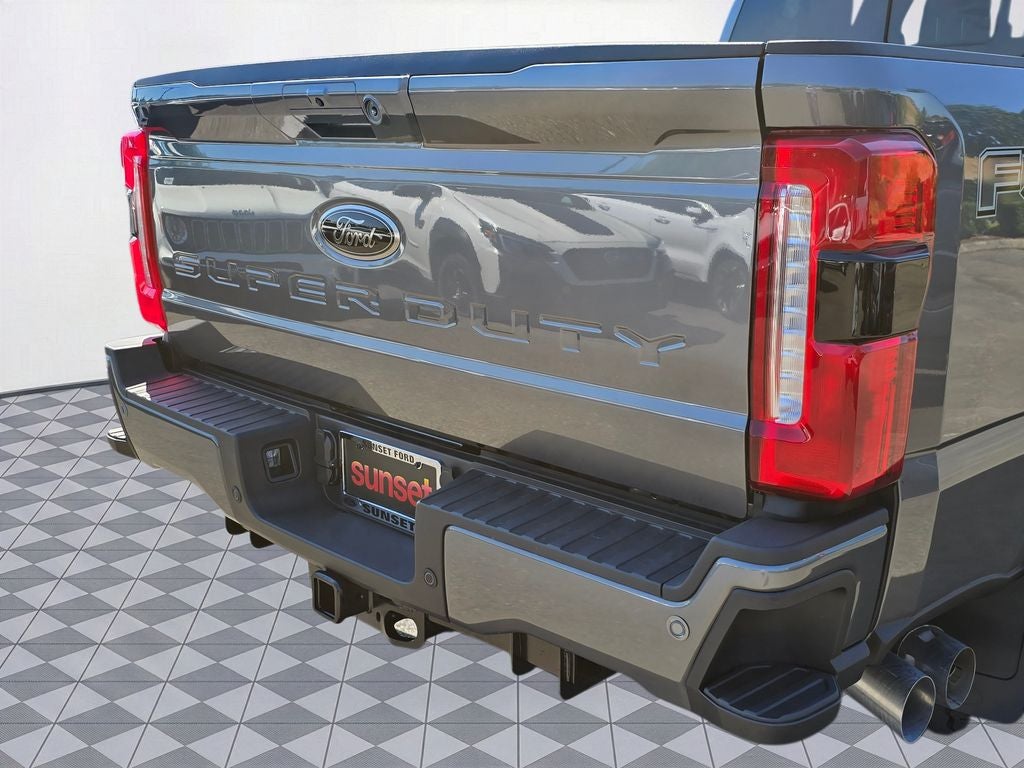 2026 Ford F-350 SD Lariat