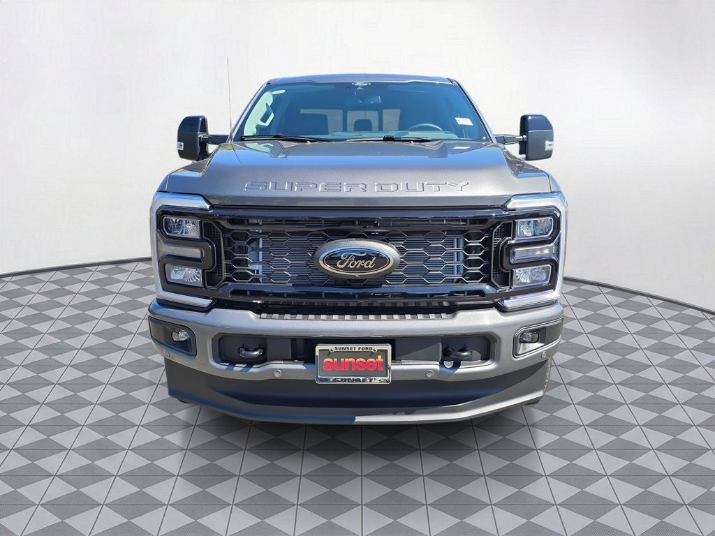 2026 Ford F-350 SD Lariat