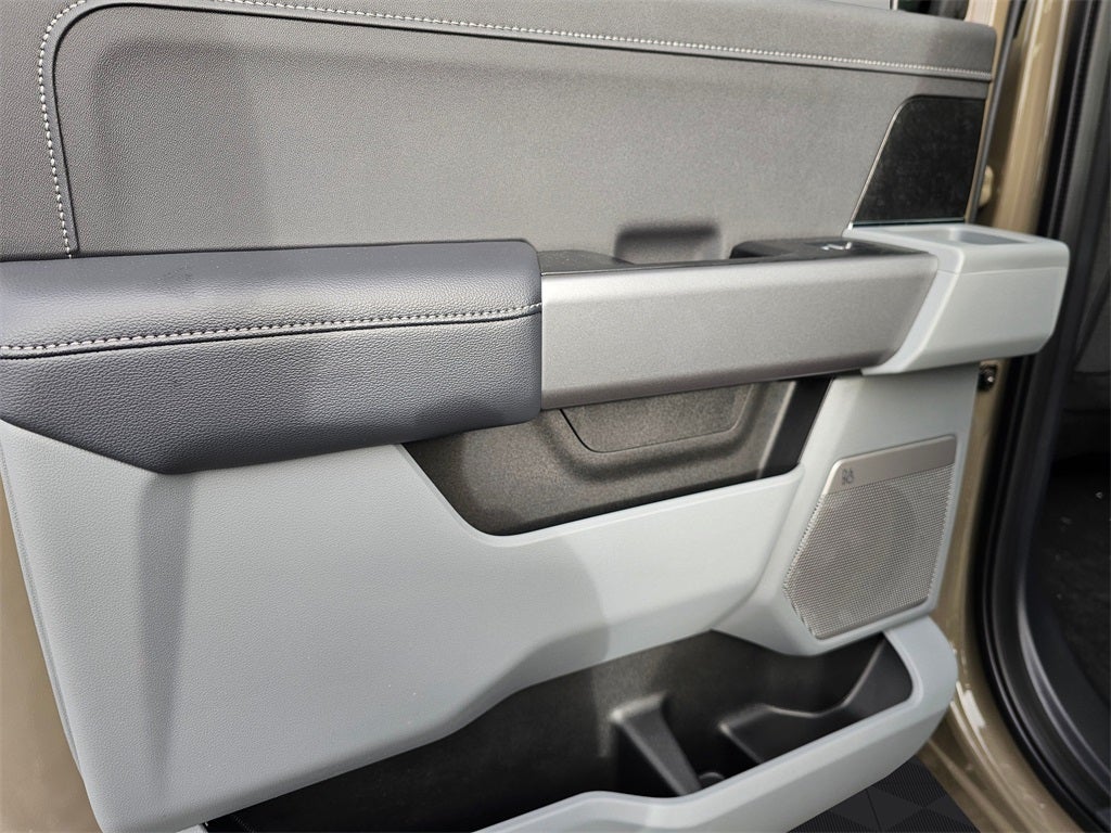 2026 Ford F-350 SD XLT