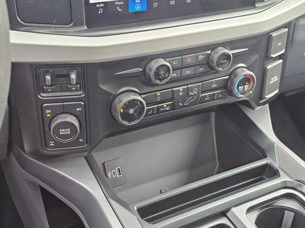 2026 Ford F-350 SD XLT