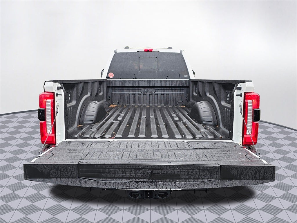 2025 Ford F-350 SD Lariat
