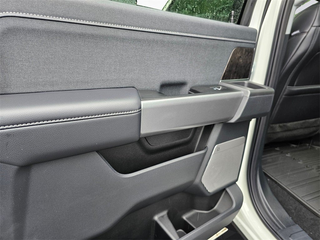 2025 Ford F-350 SD Lariat