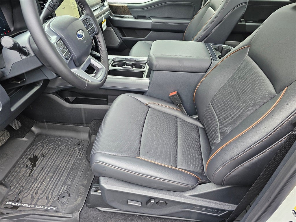 2025 Ford F-350 SD Lariat