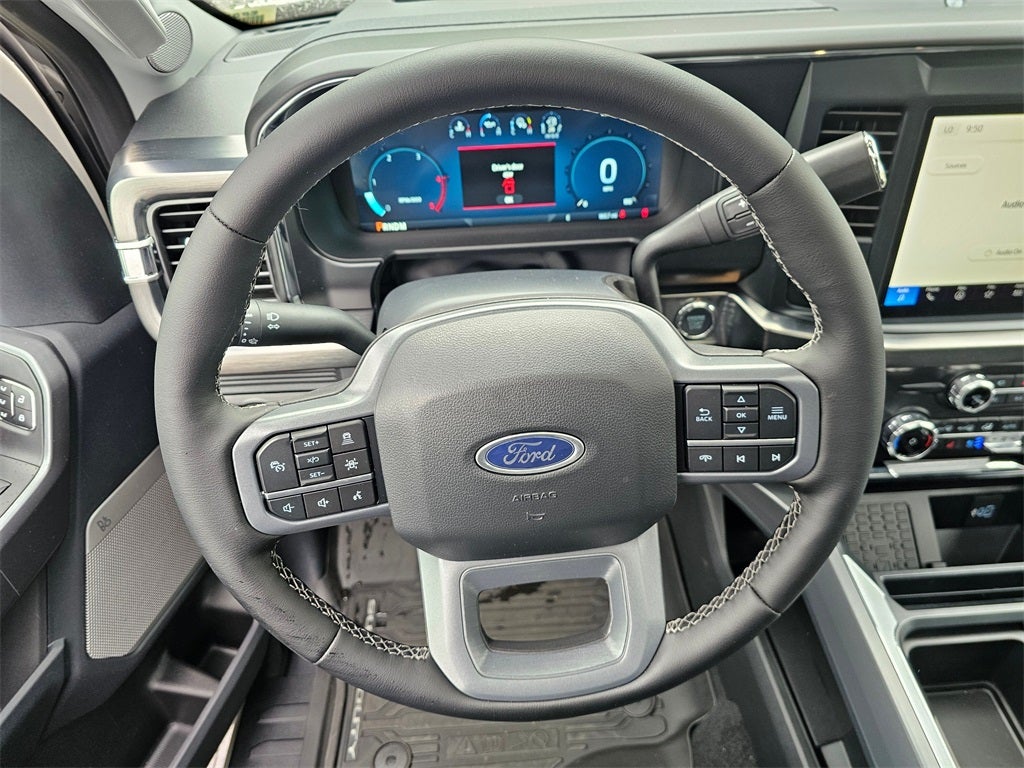 2025 Ford F-350 SD Lariat