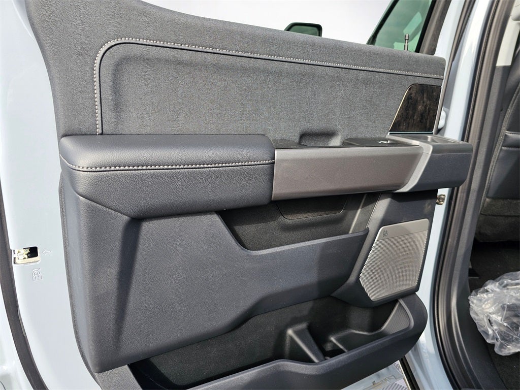 2025 Ford F-350 SD Lariat