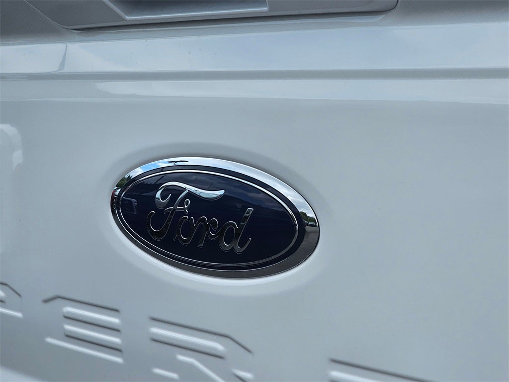 2025 Ford F-350 SD Lariat