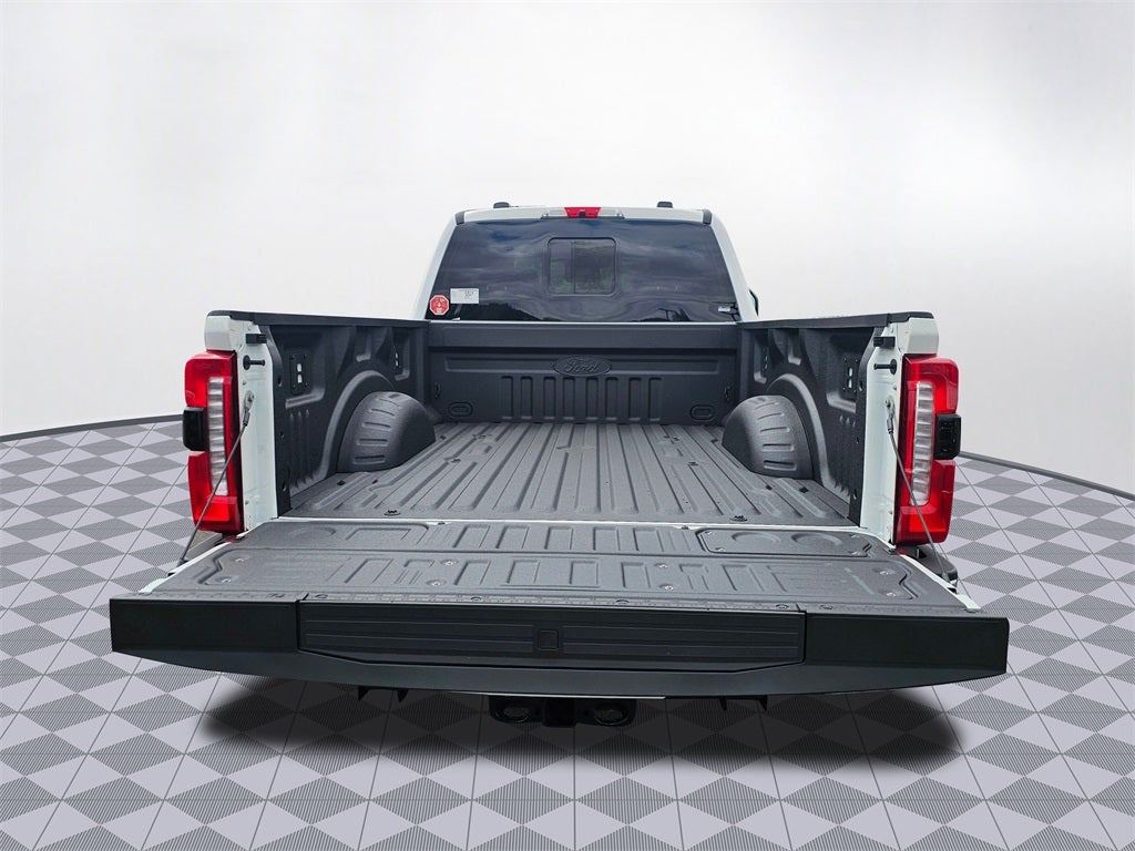 2025 Ford F-350 SD Lariat