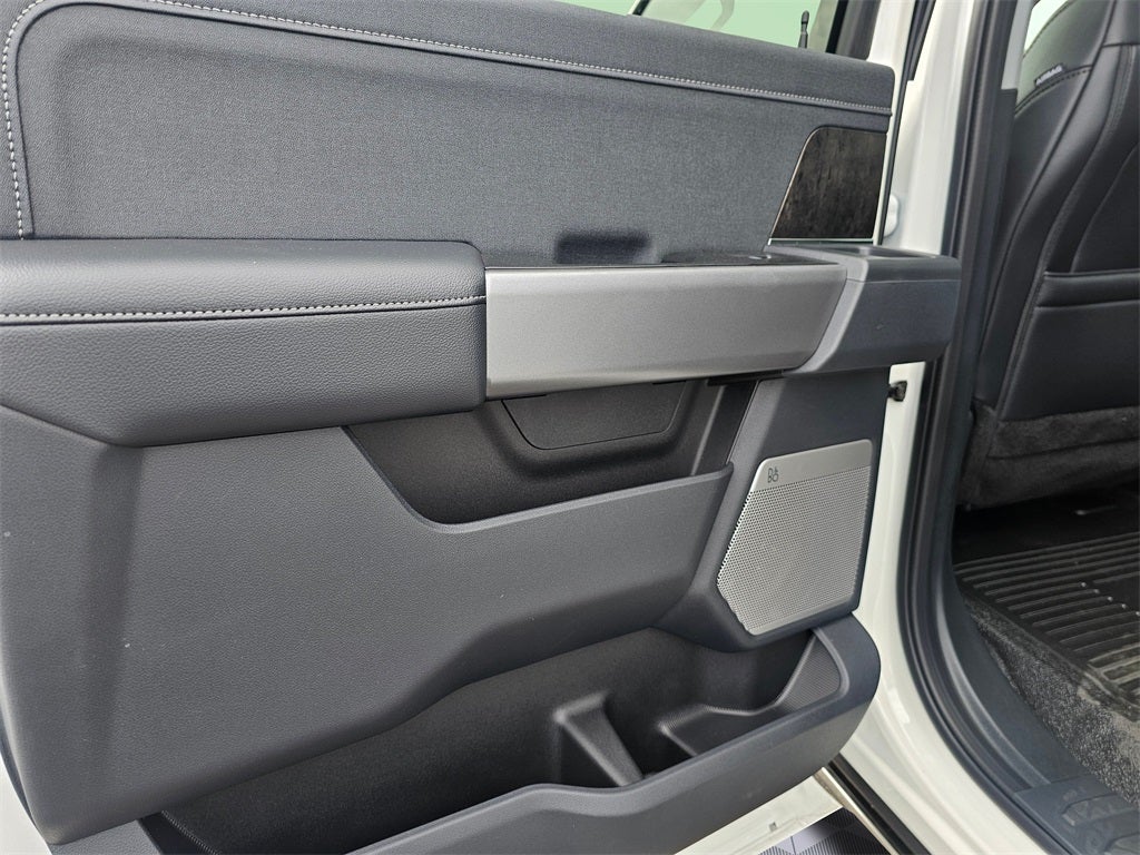 2025 Ford F-350 SD Lariat