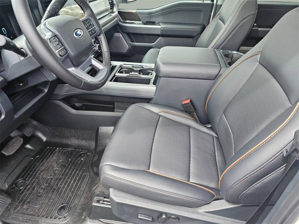 2025 Ford F-350 SD Lariat