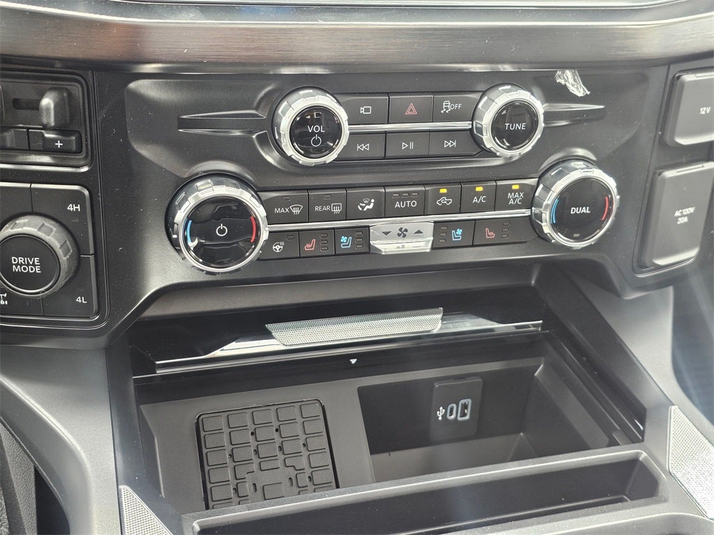 2025 Ford F-350 SD Lariat