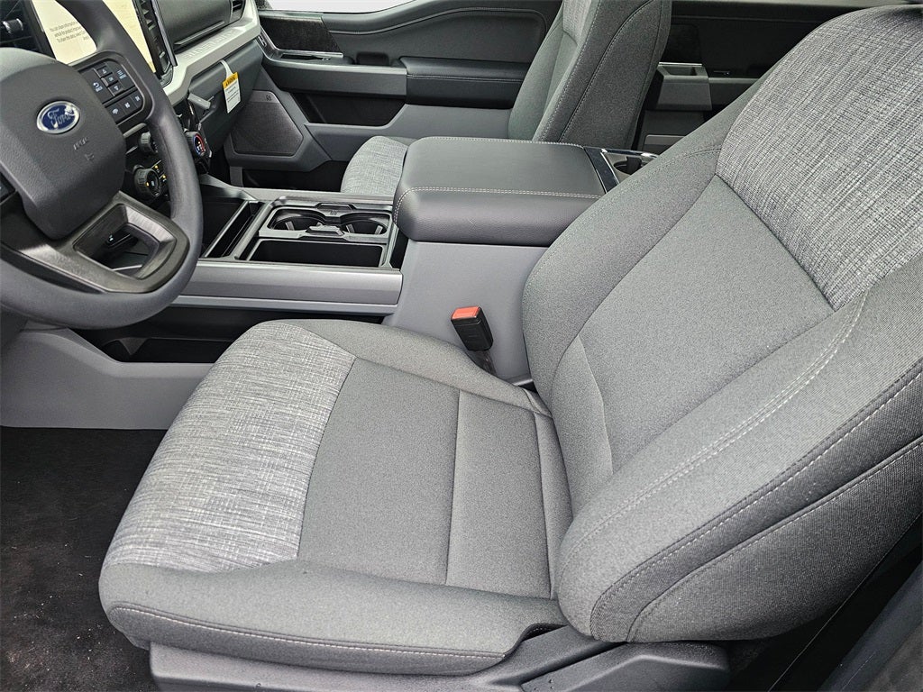 2026 Ford F-350 SD F-350® XLT