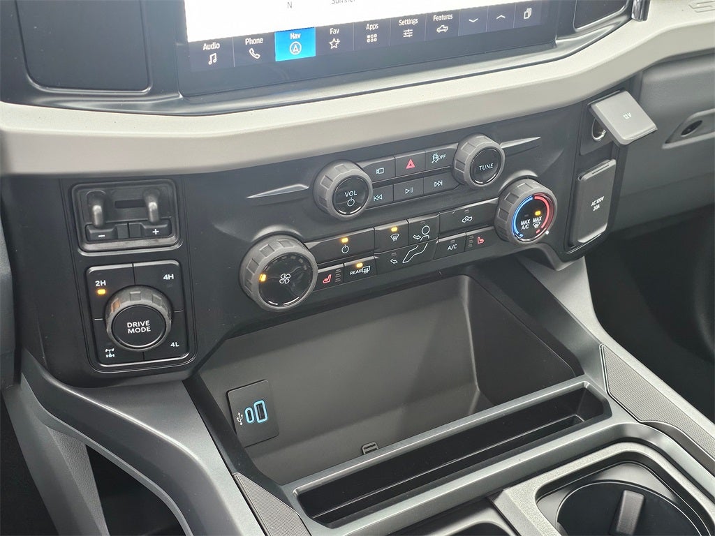 2026 Ford F-350 SD F-350® XLT