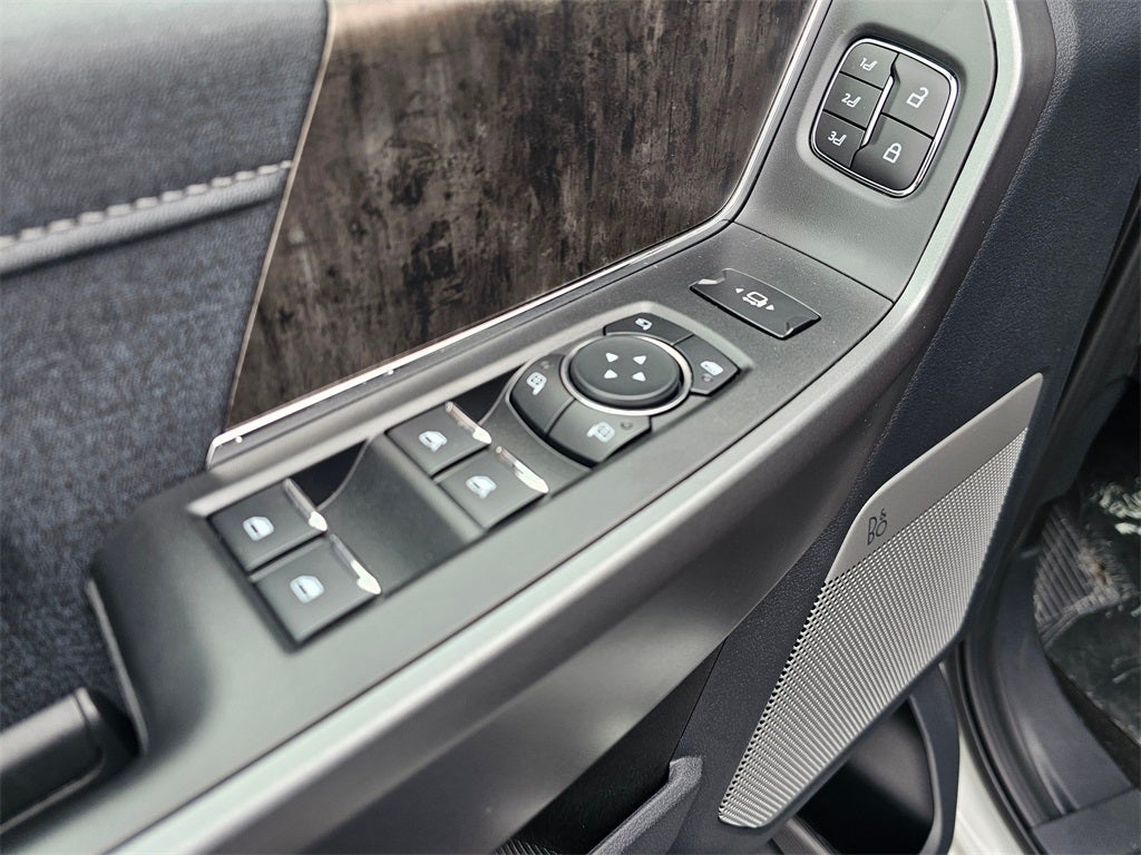 2026 Ford F-350 SD Lariat