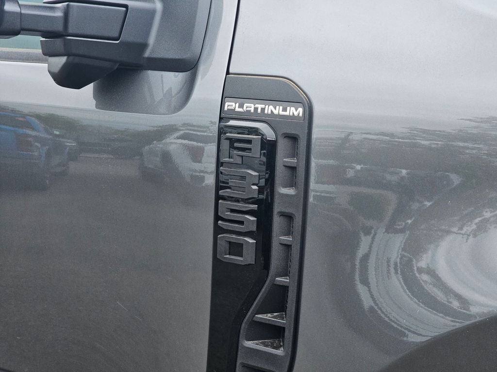2026 Ford F-350 SD Platinum