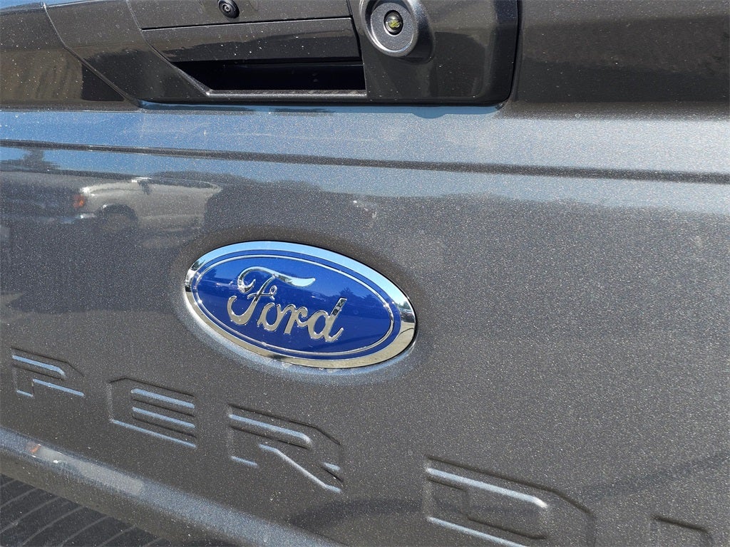 2026 Ford F-350 SD Lariat