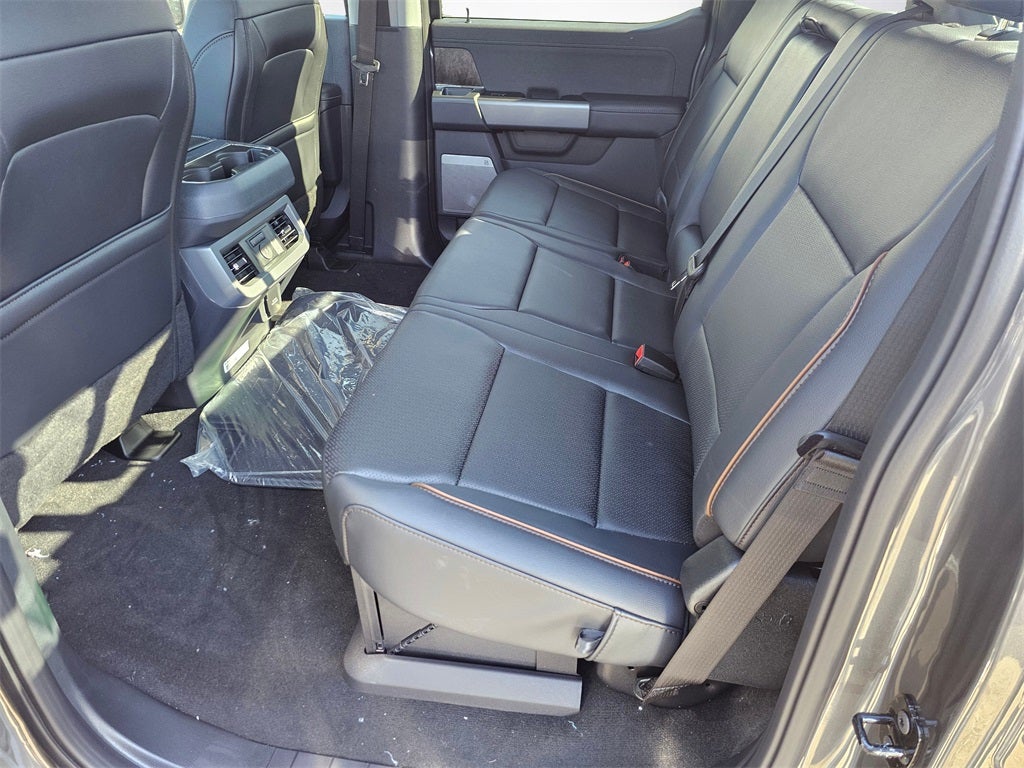 2026 Ford F-350 SD Lariat