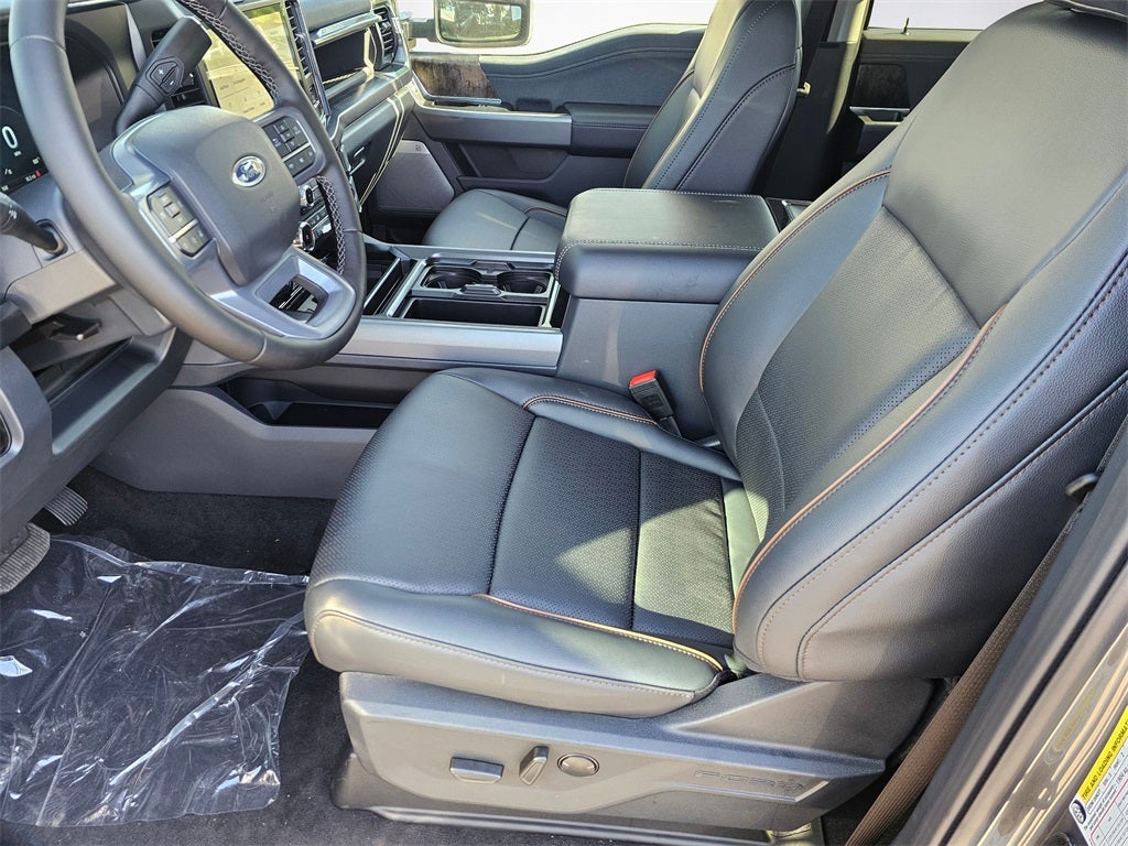 2026 Ford F-350 SD Lariat