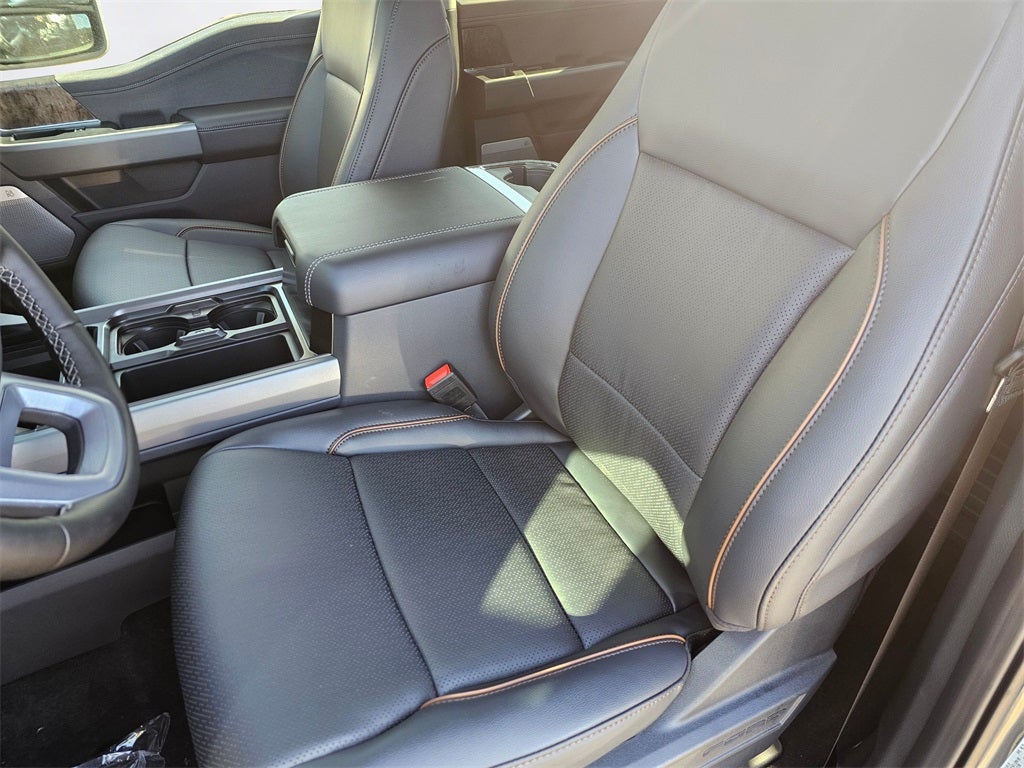 2026 Ford F-350 SD Lariat