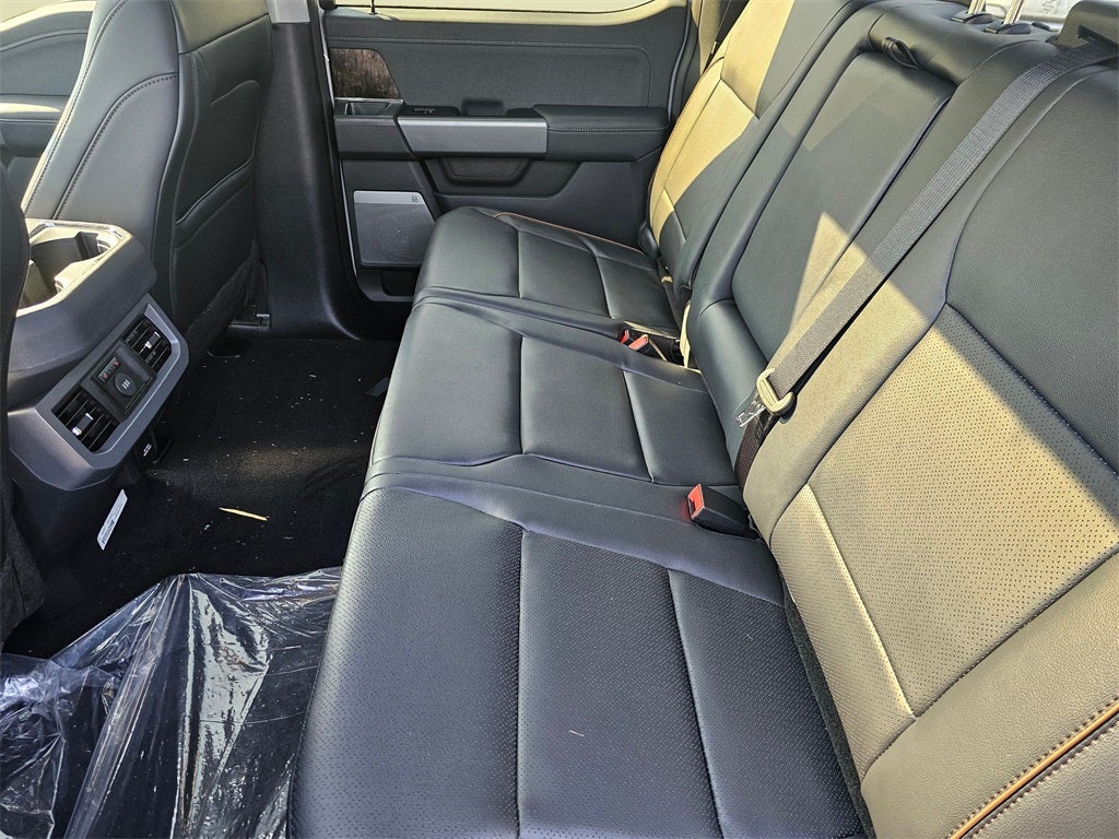 2026 Ford F-350 SD Lariat