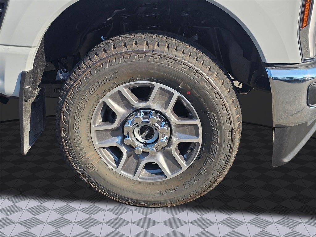 2026 Ford F-350 SD Lariat