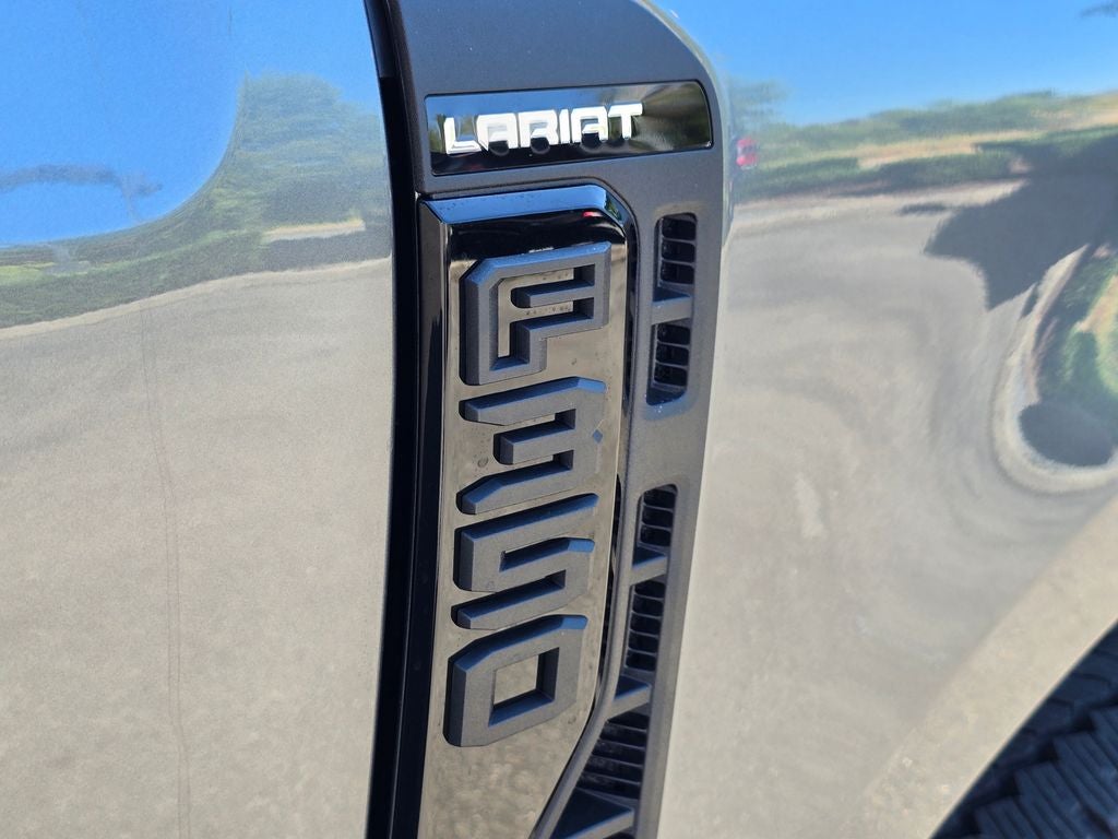2026 Ford F-350 SD Lariat