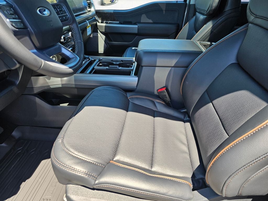 2026 Ford F-350 SD Lariat