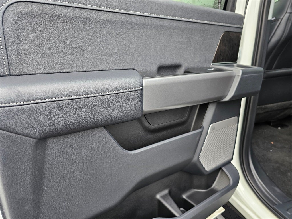 2026 Ford F-350 SD Lariat