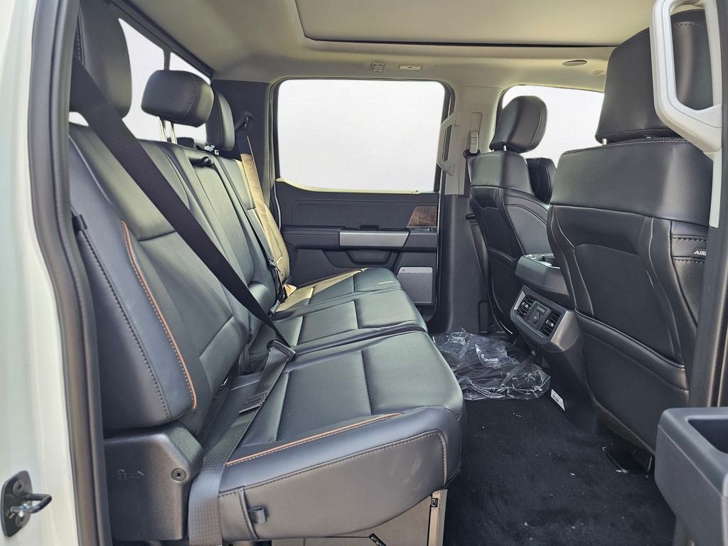 2026 Ford F-350 SD Lariat