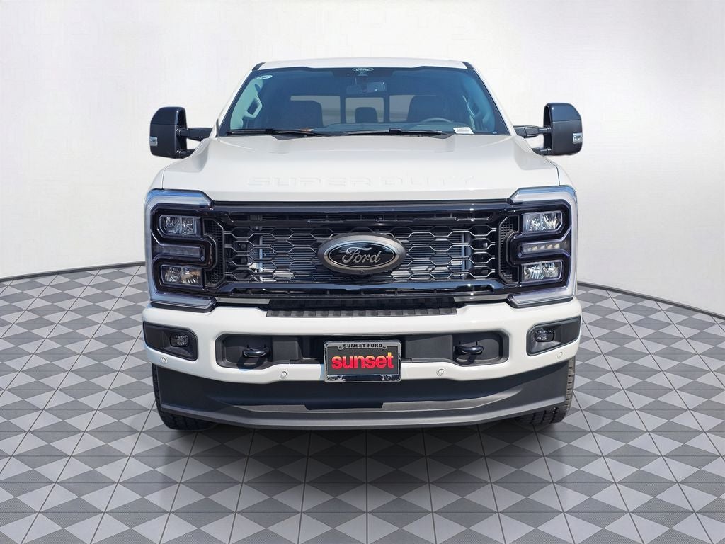 2026 Ford F-350 SD Lariat