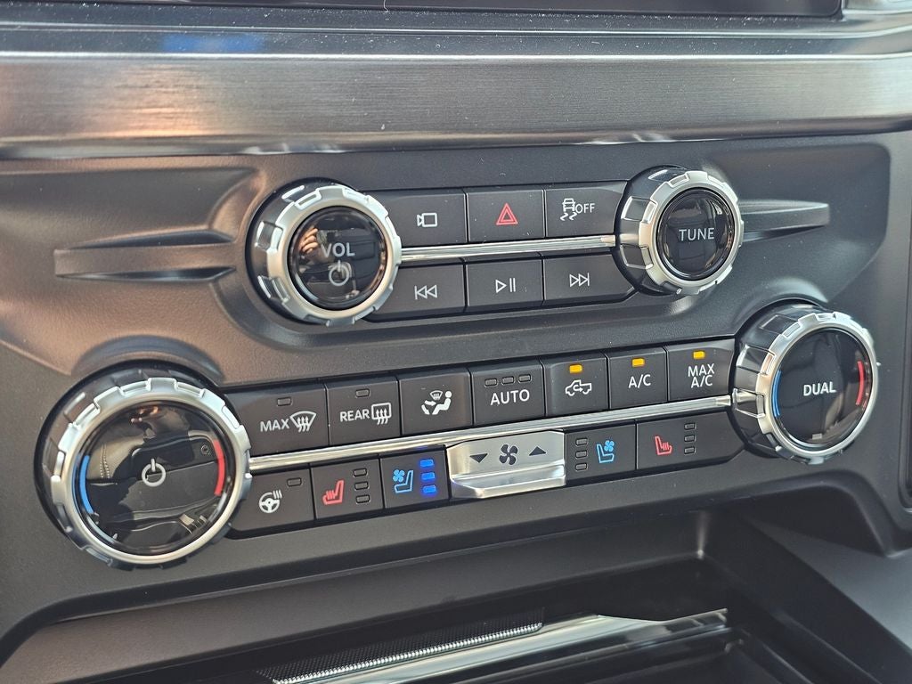 2026 Ford F-350 SD Lariat