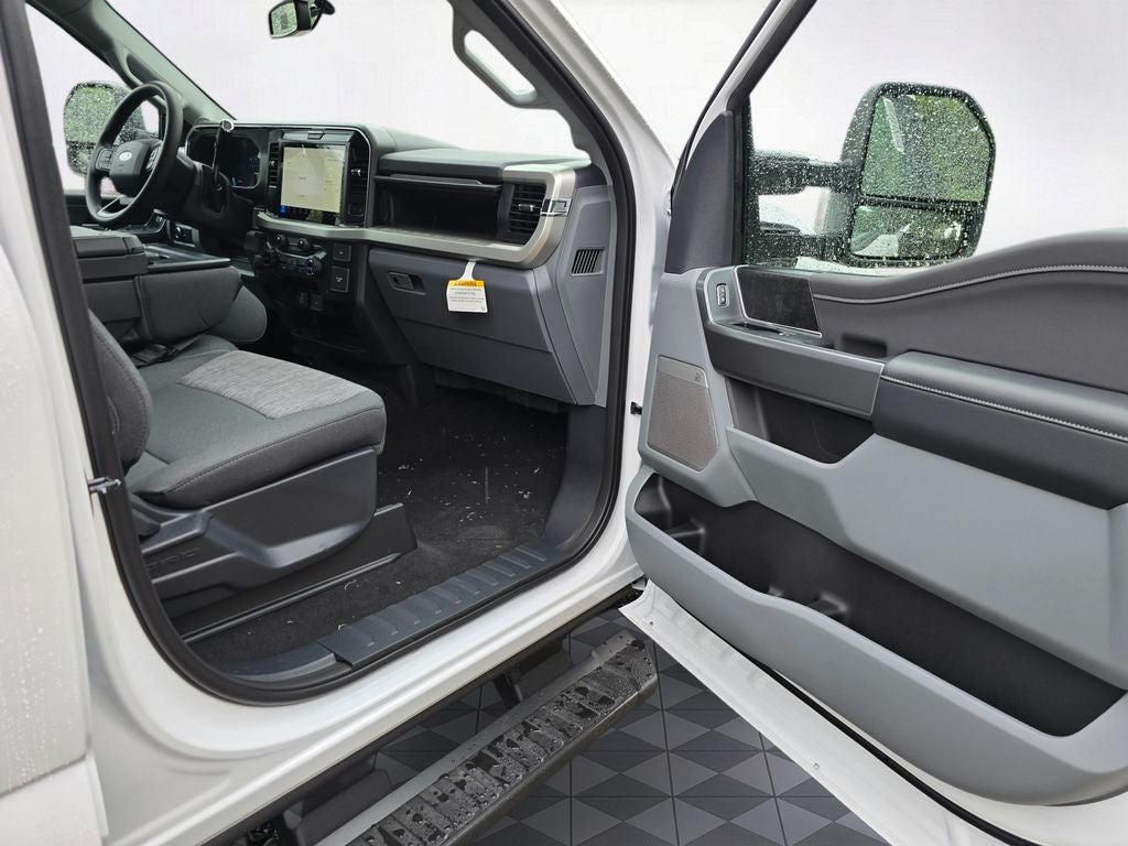 2026 Ford F-350 SD XLT