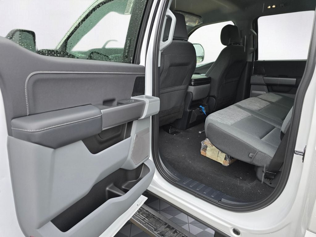 2026 Ford F-350 SD XLT