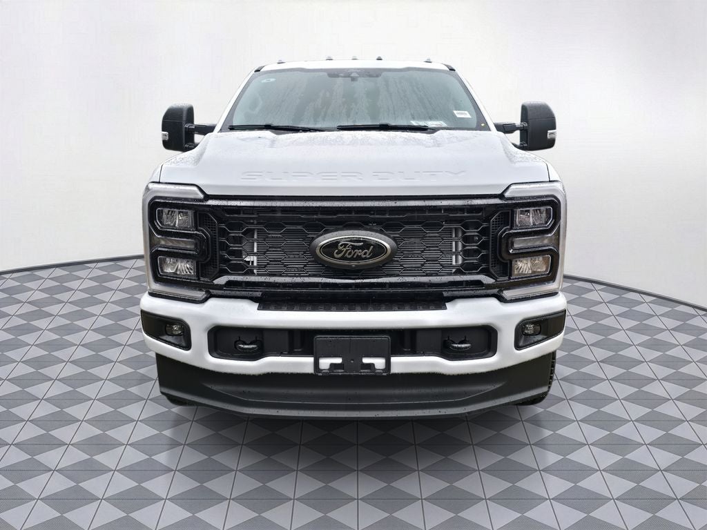 2026 Ford F-350 SD XLT