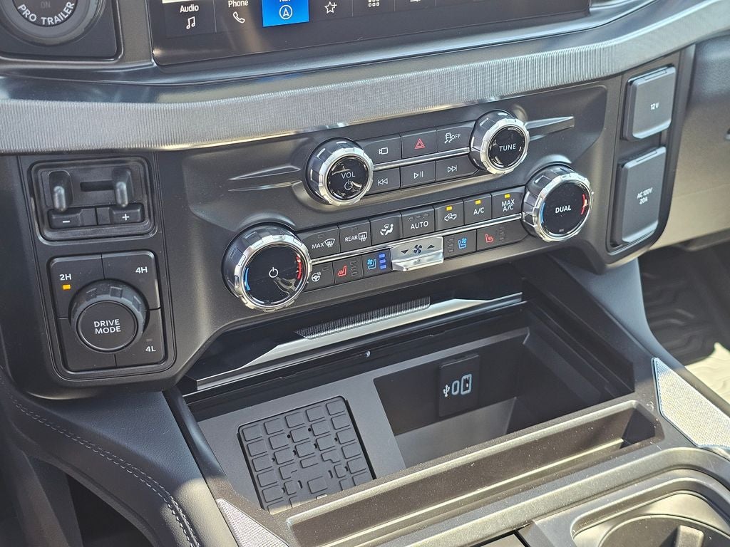 2026 Ford F-350 SD Platinum