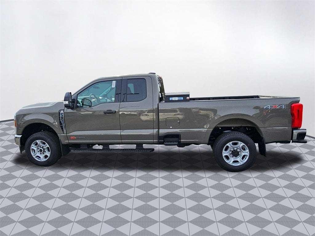 2026 Ford F-350 SD XLT